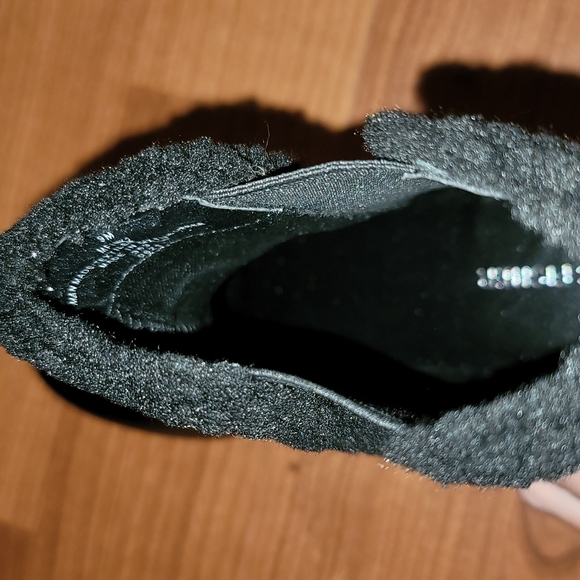 Marc Fisher Ink Lug Sole Chelsea Fur Detail Boots - Picture 8 of 9